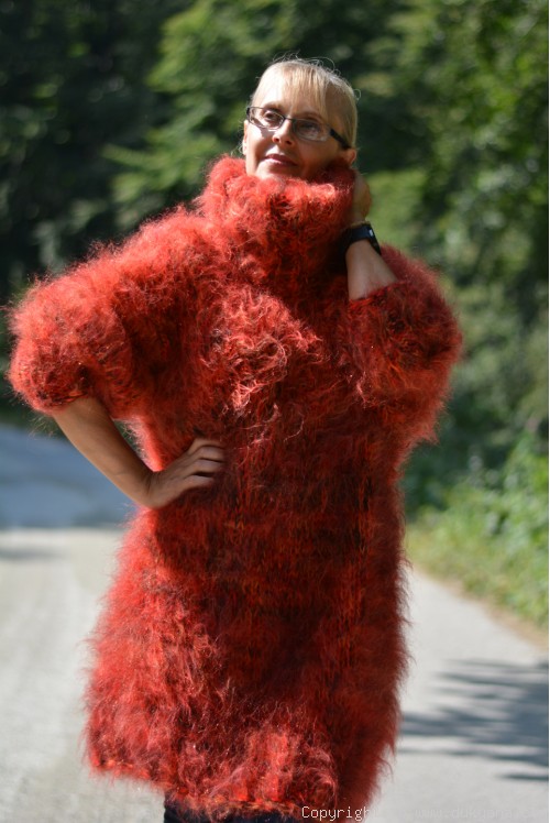 Maple red handknit chunky mohair sweater/H32